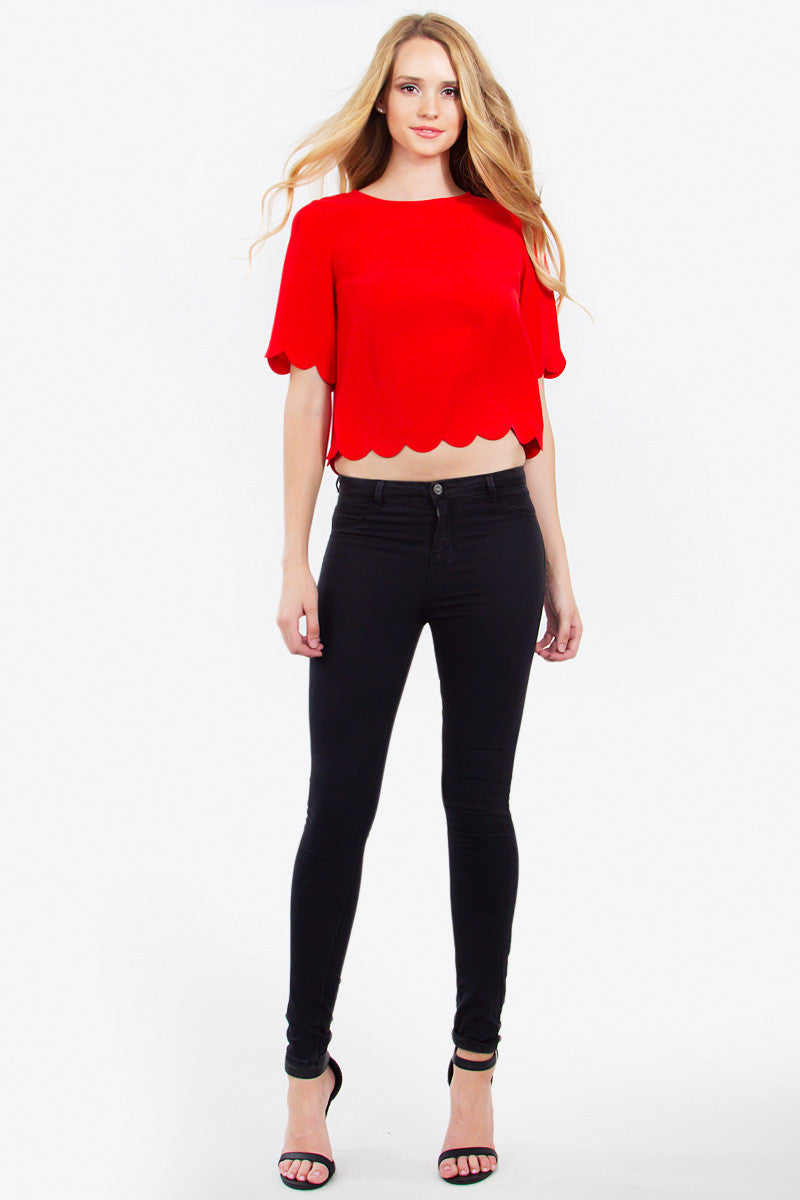 SCARLET SCALLOP TOP